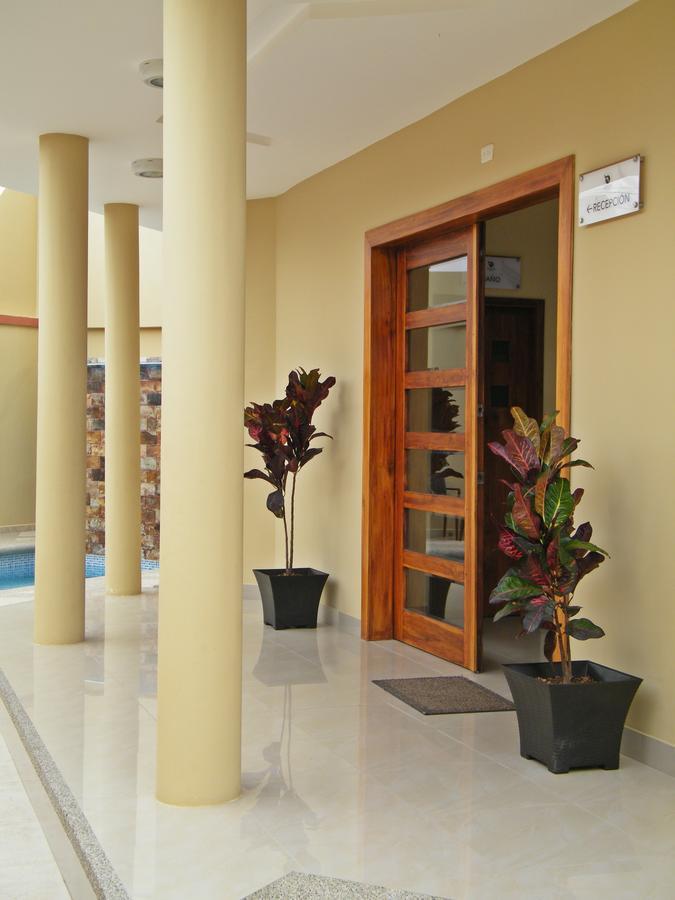 Avellan Hotel Manta Exterior photo